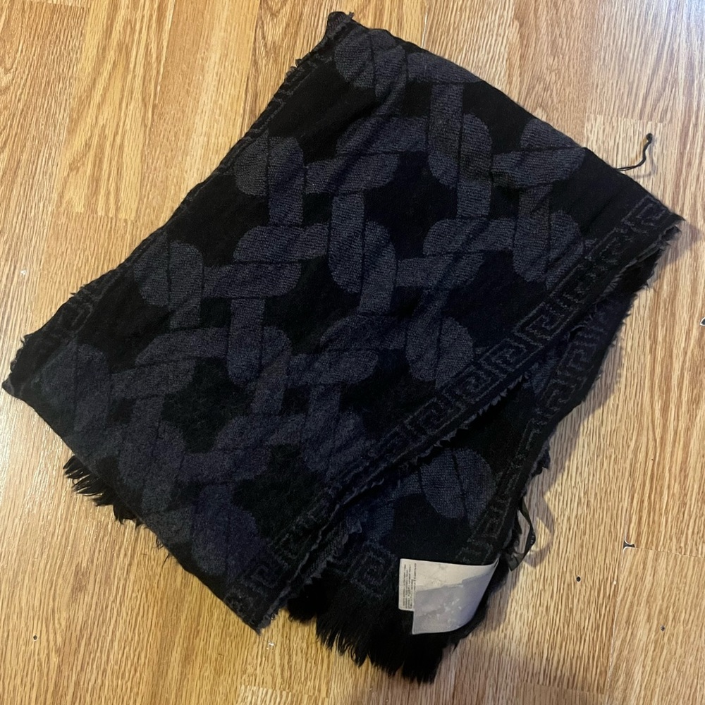 Versace vintage scarf pre-owned